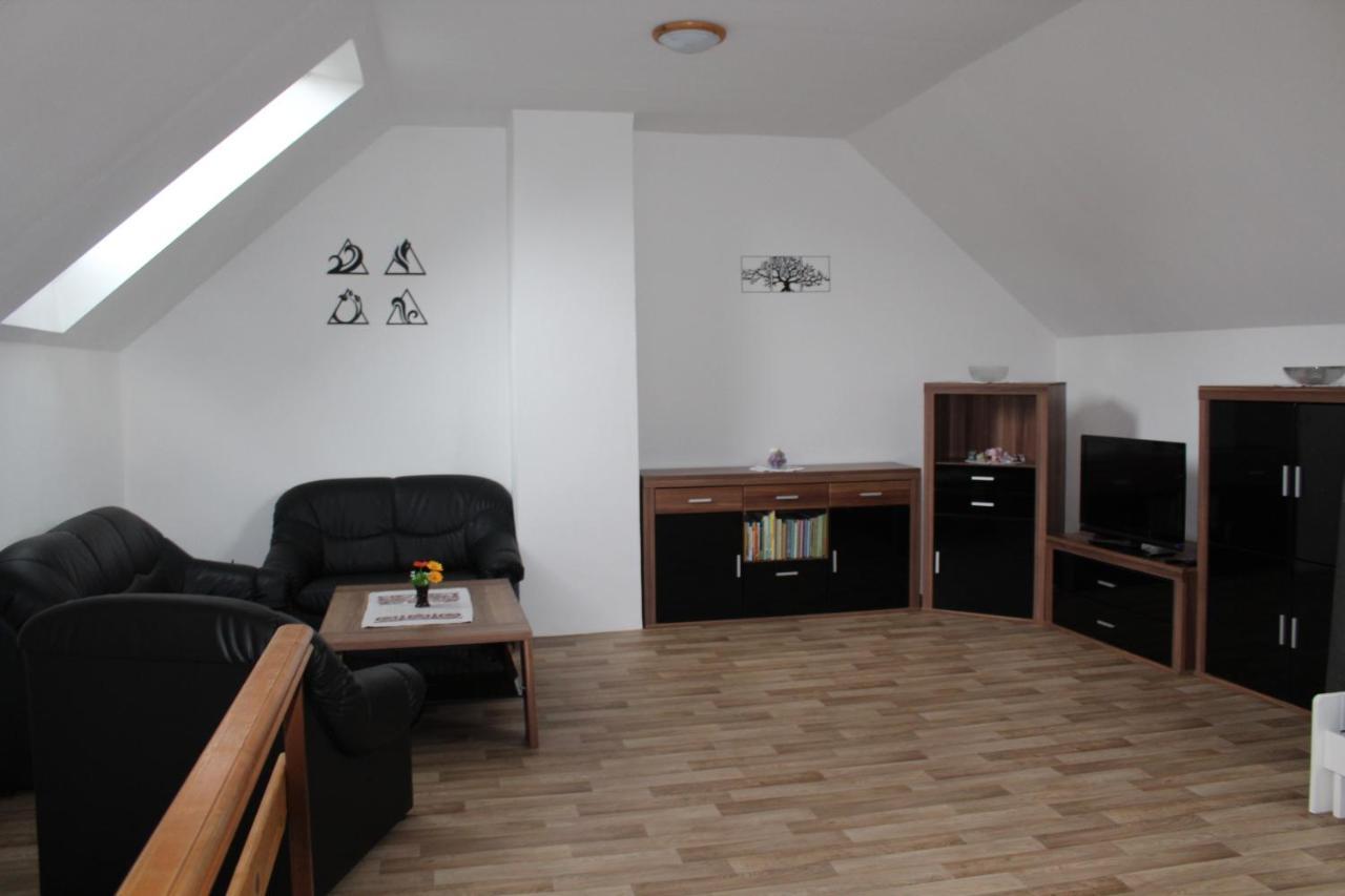 Apartman Rapotin, Jesenicka 296, 3Km Od Termalniho Parku Velke Losiny Eksteriør billede