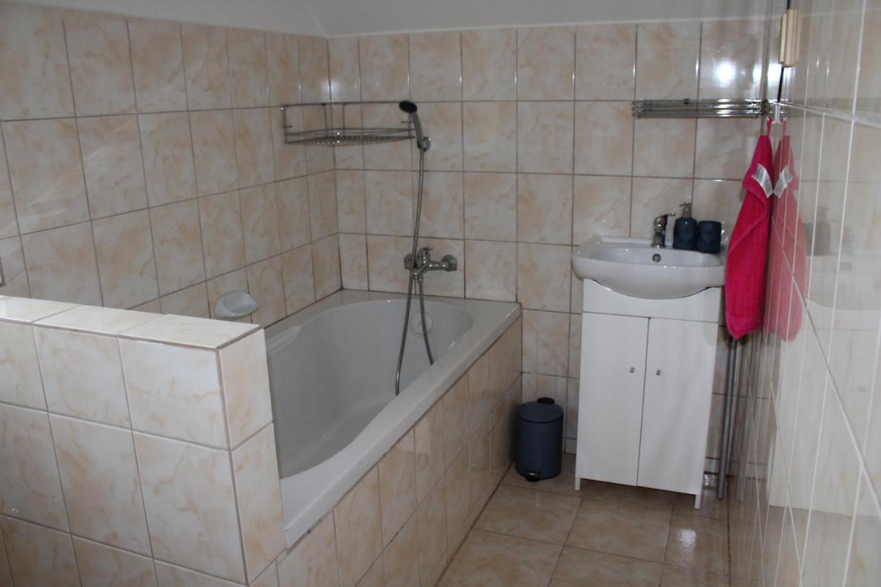 Apartman Rapotin, Jesenicka 296, 3Km Od Termalniho Parku Velke Losiny Eksteriør billede
